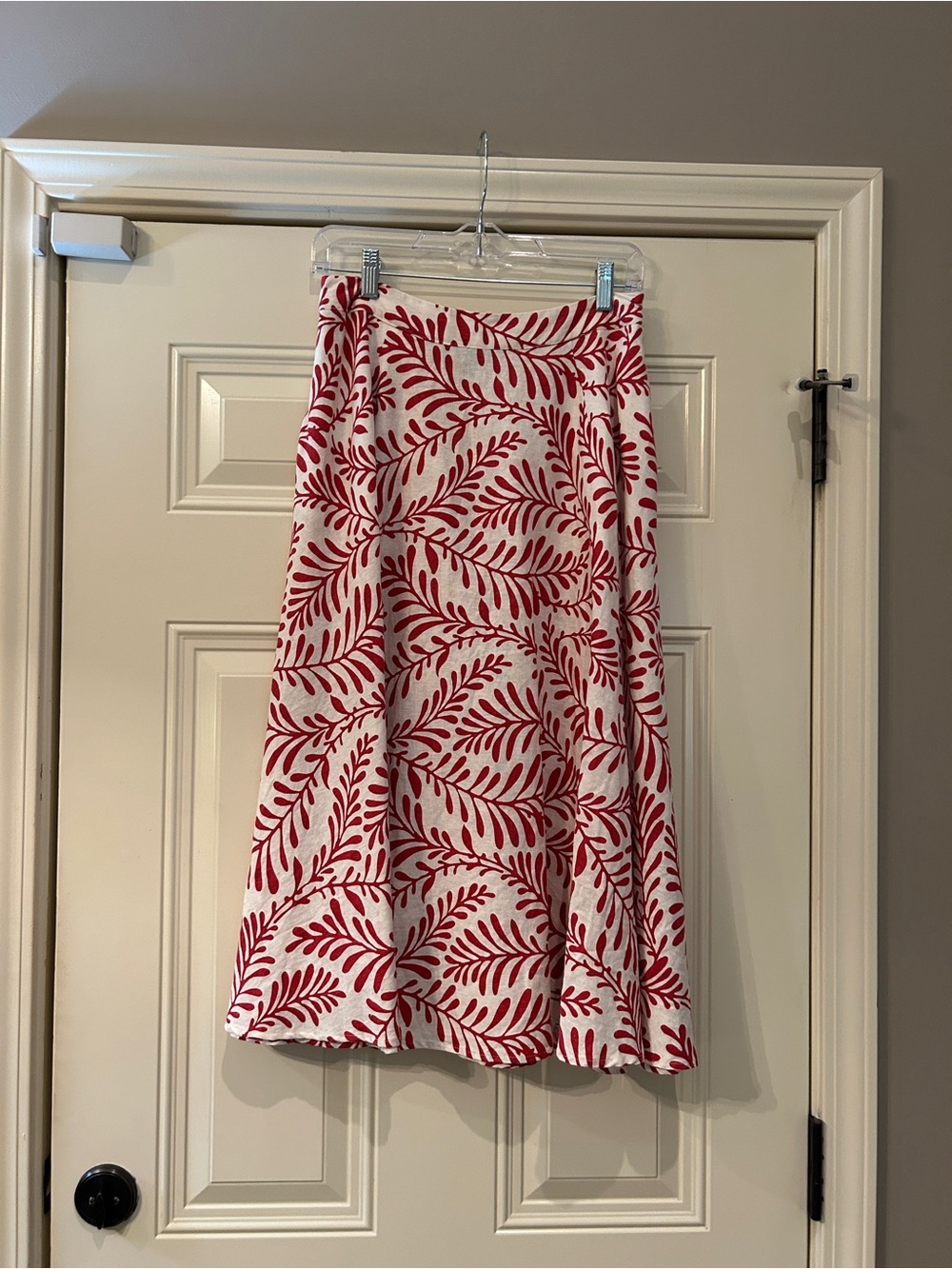 Who What Wear White A-Line Skirt with Red Leaf Motif
